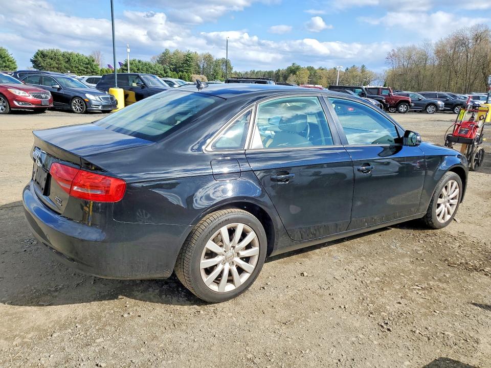 50553986 :رقم المزاد ، WAUBFAFL1EN035927 vin ، 2014 Audi A4 مزاد بيع