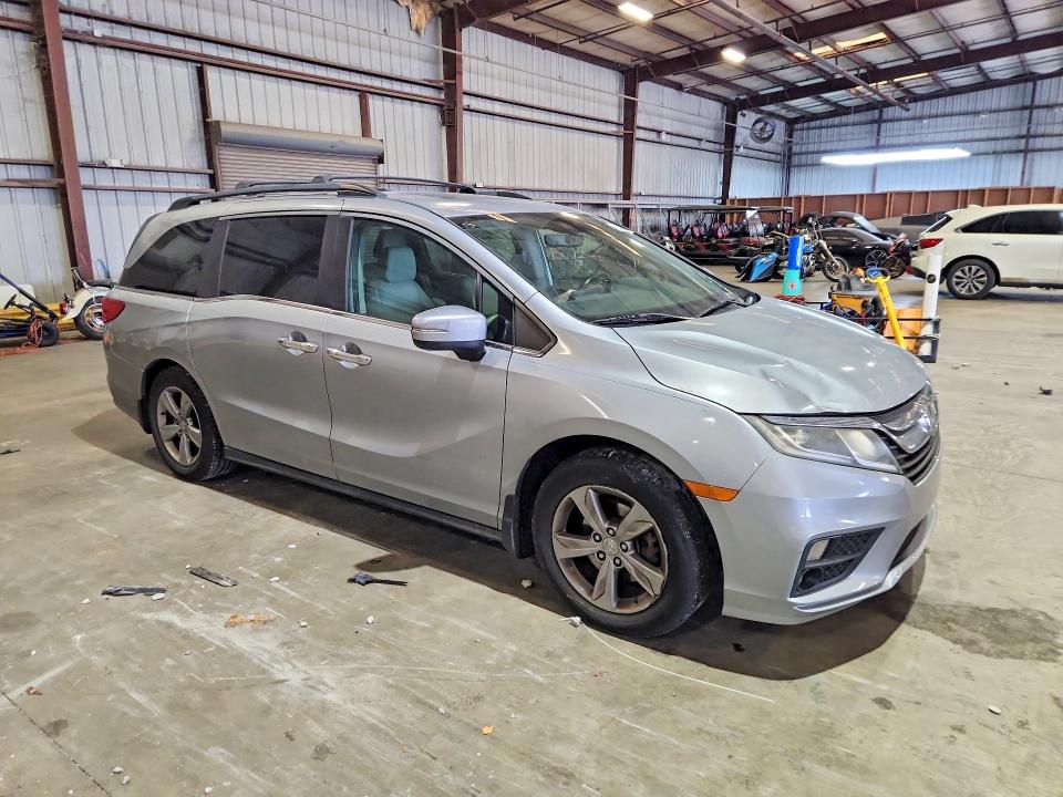 Продаж на аукціоні авто 2018 Honda Odyssey, vin: 5FNRL6H75JB039043, номер лоту: 51029126