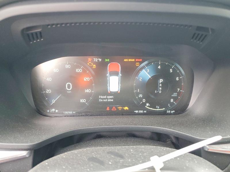 Продажа на аукционе авто 2018 Volvo Xc60, vin: LYVA22RLXJB106032, номер лота: 51308186