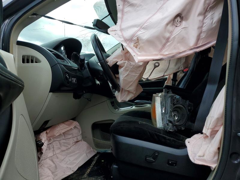 49733396 :رقم المزاد ، 2C4RC1BG2GR126746 vin ، 2016 Chrysler Town & Country مزاد بيع