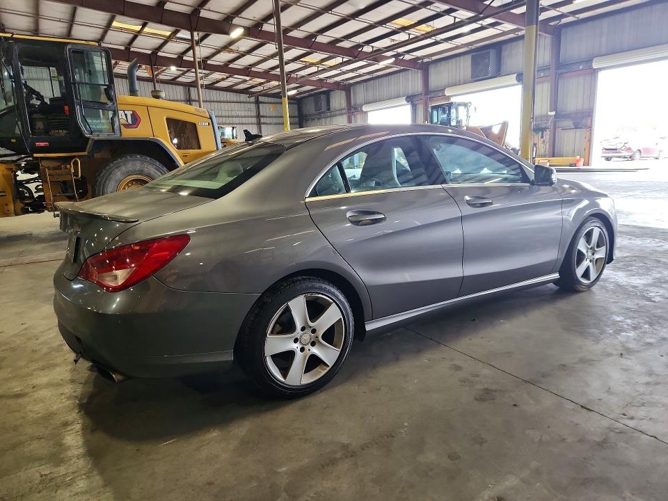 51175676 :رقم المزاد ، WDDSJ4EB4FN206768 vin ، 2015 Mercedes-benz Cla مزاد بيع