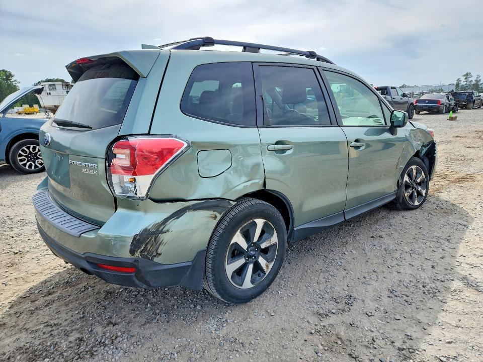 Продажа на аукционе авто 2017 Subaru Forester, vin: JF2SJAGC7HH596704, номер лота: 49743896