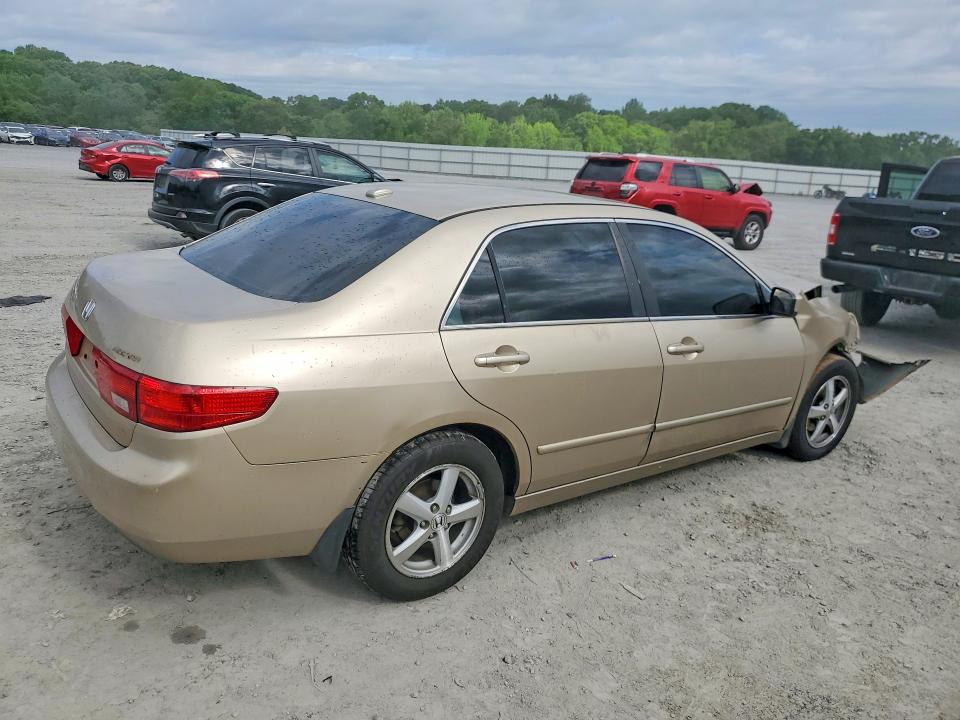 51611616 :رقم المزاد ، 1HGCM56875A105715 vin ، 2005 Honda Accord مزاد بيع