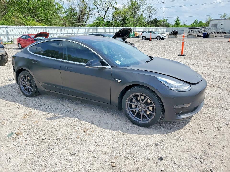Продаж на аукціоні авто 2018 Tesla Model 3, vin: 5YJ3E1EAXJF098379, номер лоту: 50157266