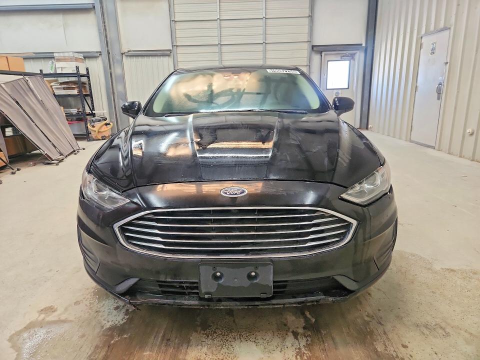 2020 Ford Fusion მანქანა იყიდება აუქციონზე, vin: 3FA6P0HDXLR187643, აუქციონის ნომერი: 49082256