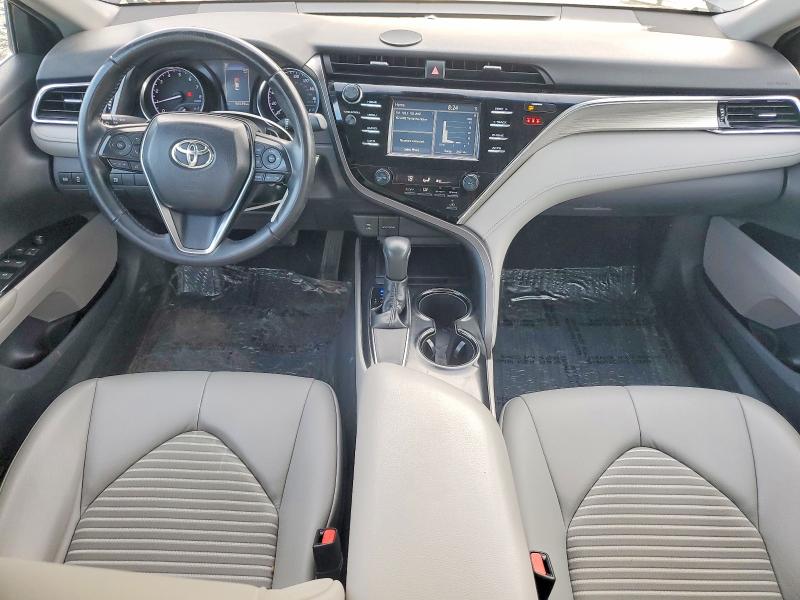 48779836 :رقم المزاد ، 4T1B11HK3JU633650 vin ، 2018 Toyota Camry مزاد بيع