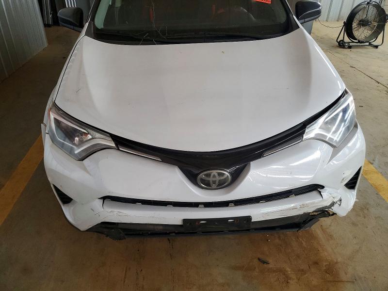 Auction sale of the 2017 Toyota Rav4, vin: JTMBFREV3HD198612, lot number: 49220646