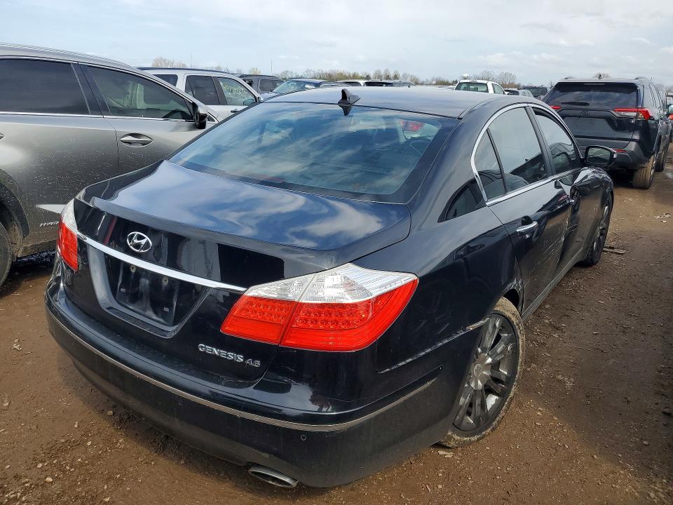 2011 Hyundai Genesis მანქანა იყიდება აუქციონზე, vin: KMHGC4DF2BU133720, აუქციონის ნომერი: 49466216