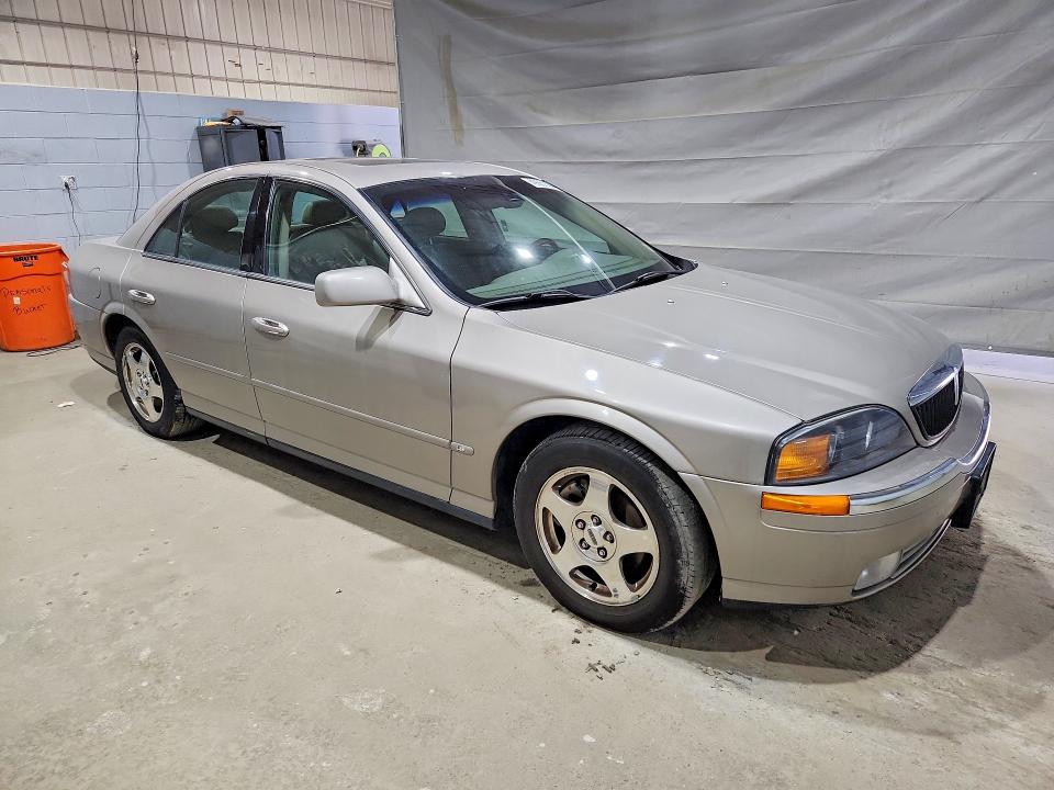 49051596 :رقم المزاد ، 1LNHM87A4YY601845 vin ، 2000 Lincoln Townhouse Ls مزاد بيع