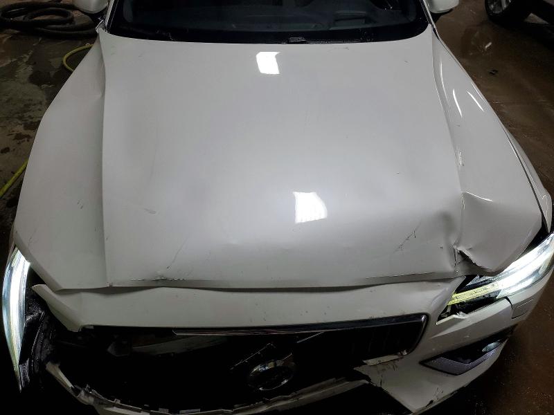 49001086 :رقم المزاد ، 7JRA22TL9KG015365 vin ، 2019 Volvo S60 مزاد بيع