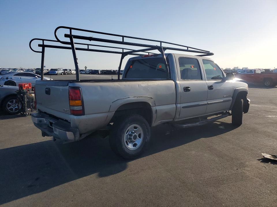 50187746 :رقم المزاد ، 1GTHC23U96F138758 vin ، 2006 Gmc Sierra مزاد بيع