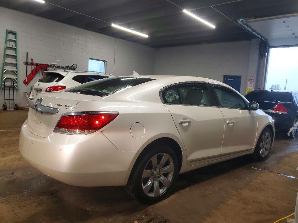 2011 Buick Lacrosse მანქანა იყიდება აუქციონზე, vin: 1G4GD5EDXBF322233, აუქციონის ნომერი: 51126466