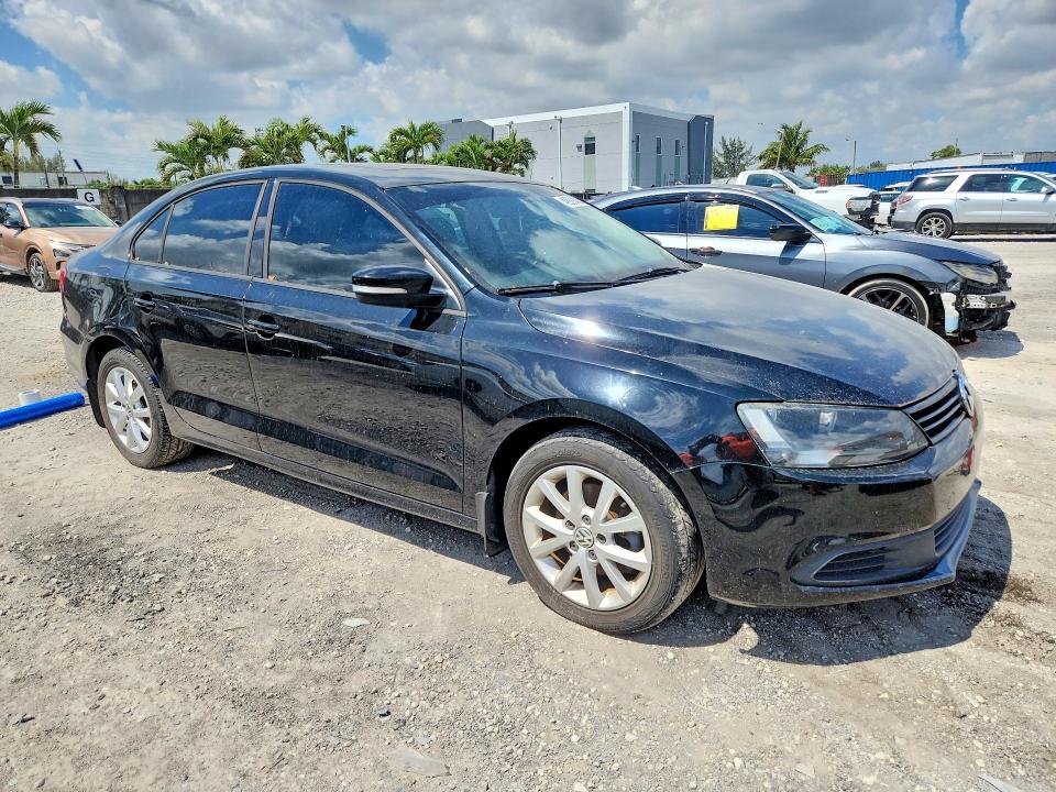 49939436 :رقم المزاد ، 3VWDX7AJ3BM307494 vin ، 2011 Volkswagen Jetta مزاد بيع