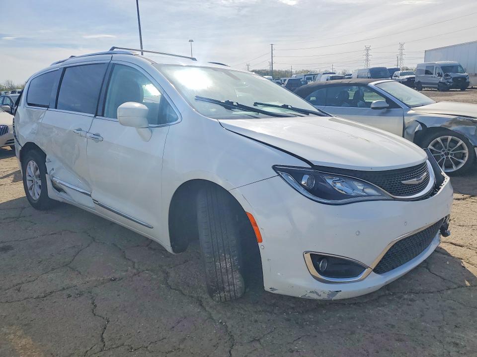 51414176 :رقم المزاد ، 2C4RC1BG3KR539803 vin ، 2019 Chrysler Pacifica مزاد بيع