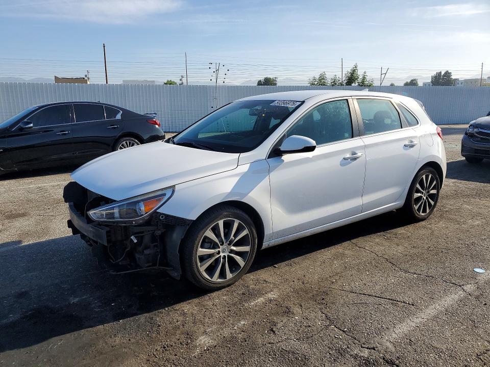 Продаж на аукціоні авто 2018 Hyundai Elantra Gt, vin: KMHH35LE0JU011570, номер лоту: 50396976