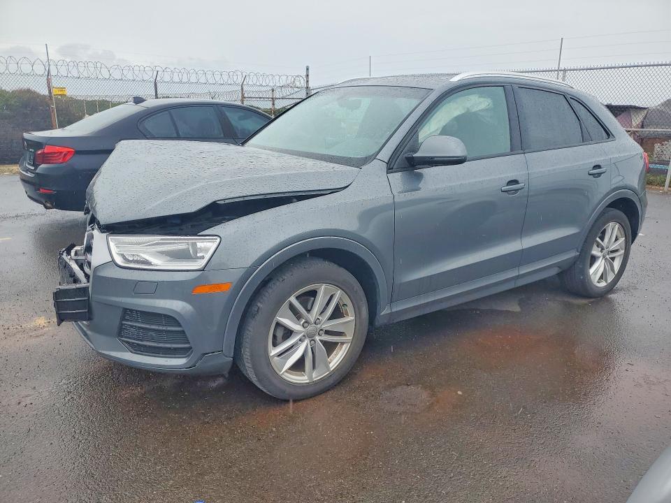 48539276 :رقم المزاد ، WA1BCCFS4HR009392 vin ، 2017 Audi Q3 مزاد بيع