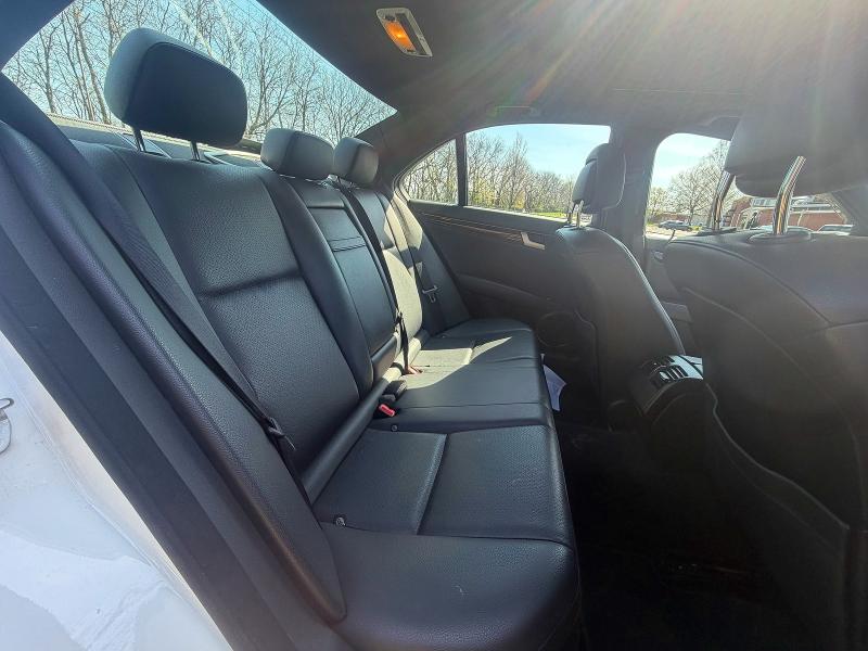 Продажа на аукционе авто 2013 Mercedes-benz C, vin: WDDGF8AB5DR260364, номер лота: 50292156