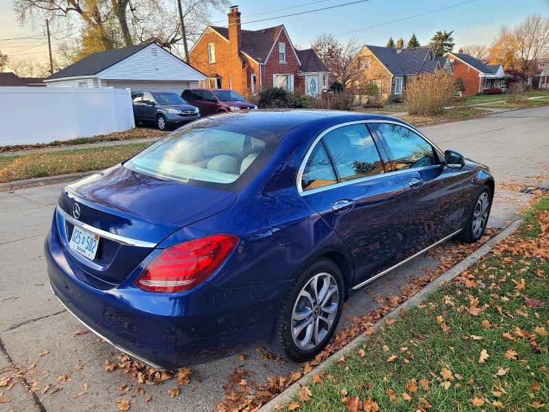 51319076 :رقم المزاد ، 55SWF4KB2JU260741 vin ، 2018 Mercedes-benz C مزاد بيع