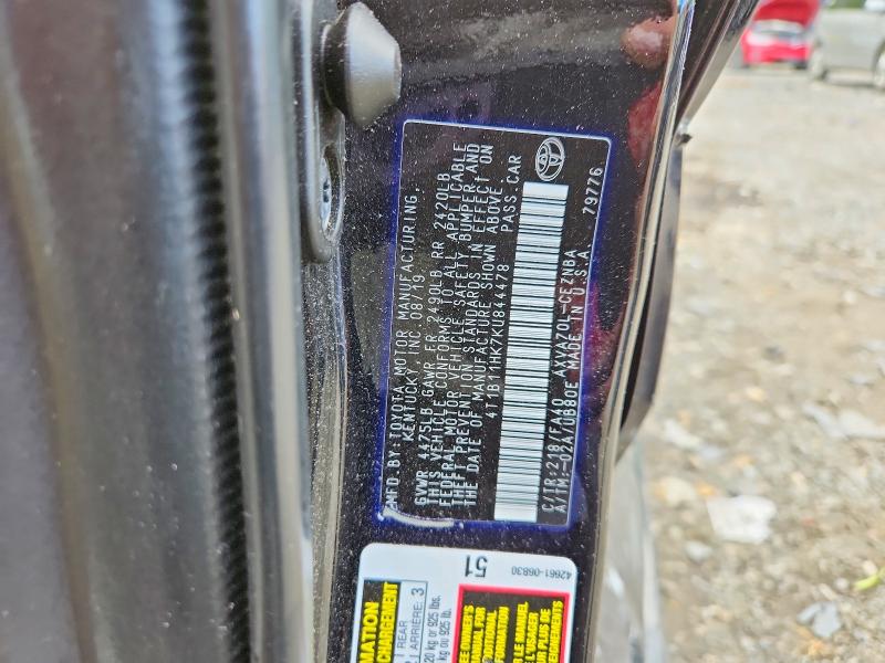 51756786 :رقم المزاد ، 4T1B11HK7KU844478 vin ، 2019 Toyota Camry مزاد بيع