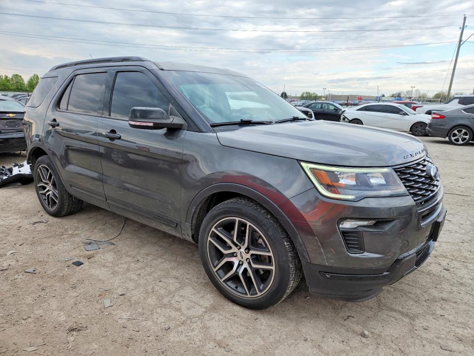 49454866 :رقم المزاد ، 1FM5K8GT4JGA48751 vin ، 2018 Ford Explorer مزاد بيع