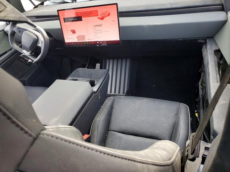 50313296 :رقم المزاد ، 7G2CEHEE4SA062128 vin ، 2025 Tesla Cybertruck مزاد بيع