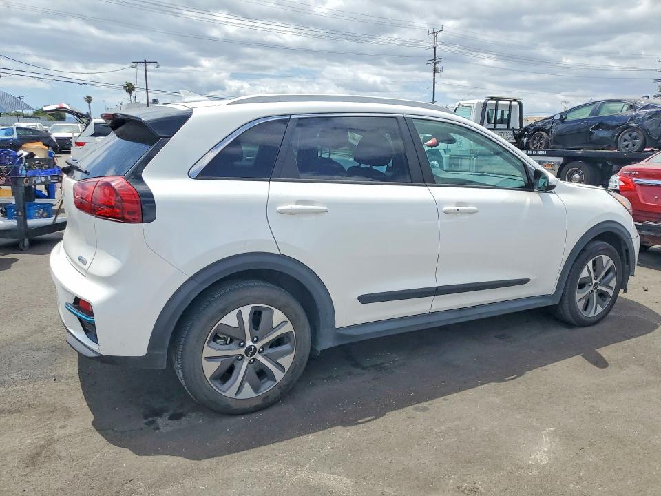 51488496 :رقم المزاد ، KNDCC3LG5N5117033 vin ، 2022 Kia Niro Ev مزاد بيع