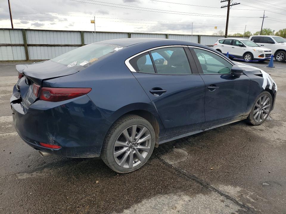 47633016 :رقم المزاد ، 3MZBPABL1MM252194 vin ، 2021 Mazda 3 مزاد بيع