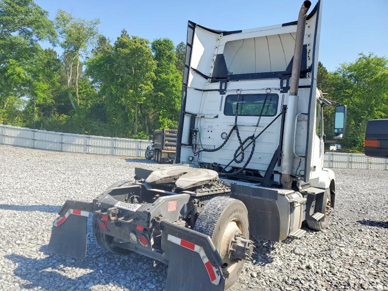 2018 Volvo Vnl მანქანა იყიდება აუქციონზე, vin: 4V4N39TG5JN892460, აუქციონის ნომერი: 50608526