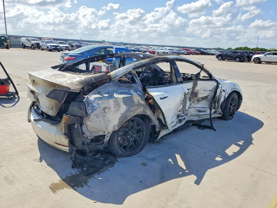 Продаж на аукціоні авто 2021 Tesla Model 3, vin: 5YJ3E1EB9MF927150, номер лоту: 49614766