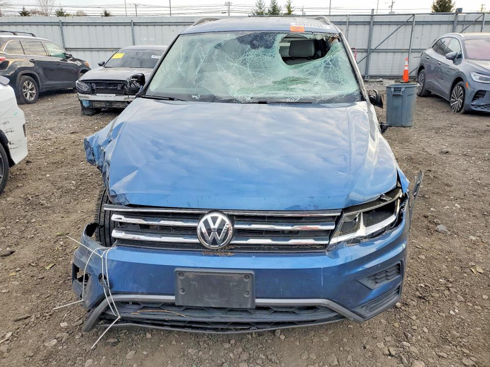 Продажа на аукционе авто 2018 Volkswagen Tiguan, vin: 3VV2B7AX6JM209718, номер лота: 48942666