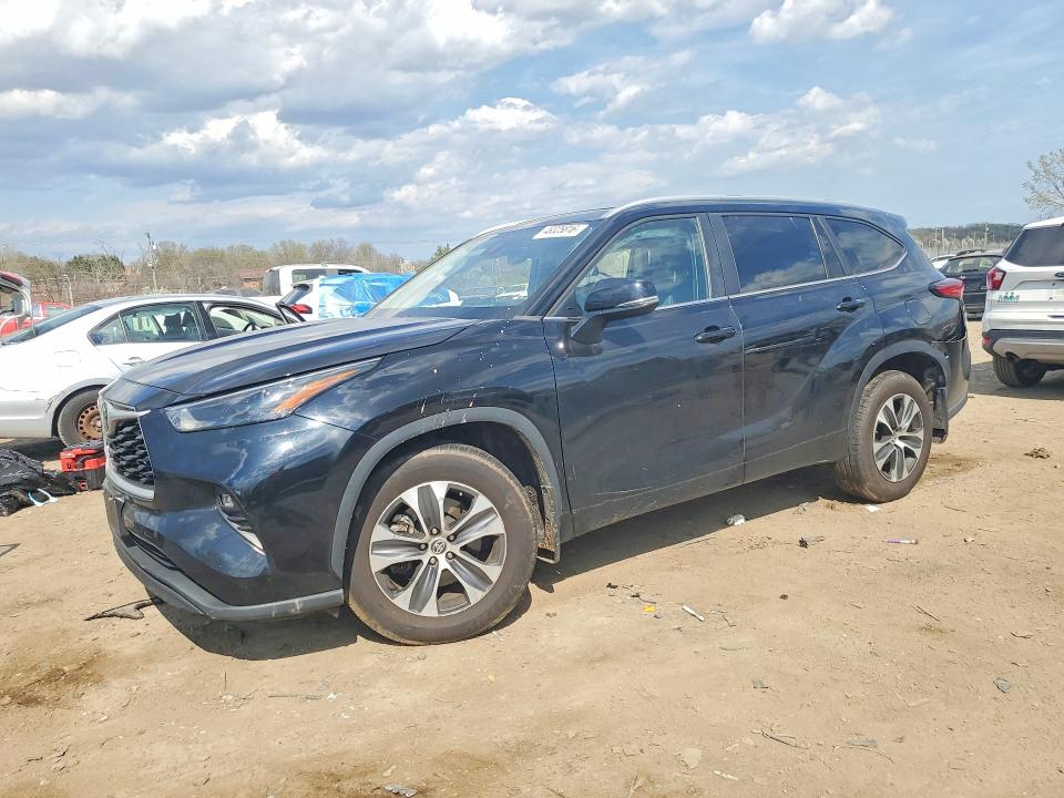 Auction sale of the 2023 Toyota Highlander, vin: 5TDKDRAHXPS004716, lot number: 48325816