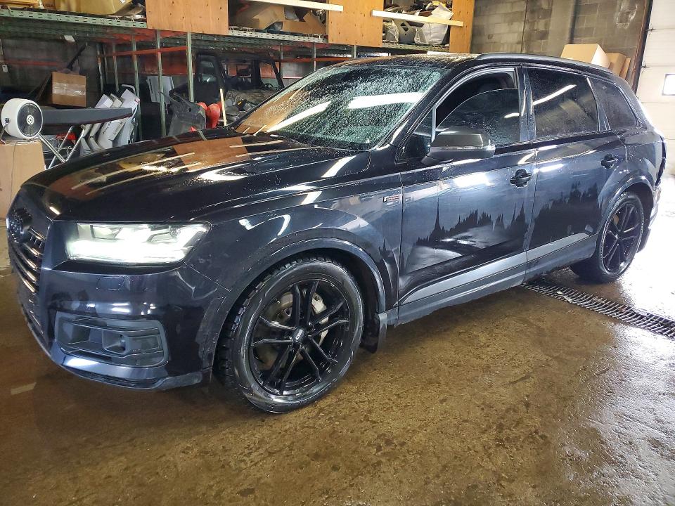 2018 Audi Q7 მანქანა იყიდება აუქციონზე, vin: WA1VAAF78JD037945, აუქციონის ნომერი: 45766826