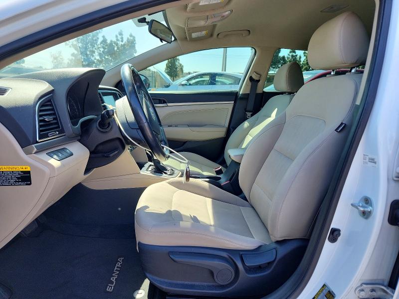 51529056 :رقم المزاد ، 5NPD84LF2HH066596 vin ، 2017 Hyundai Elantra مزاد بيع
