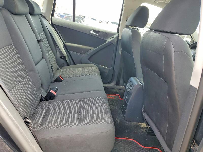 48788166 :رقم المزاد ، WVGBV7AX5BW522066 vin ، 2011 Volkswagen Tiguan مزاد بيع