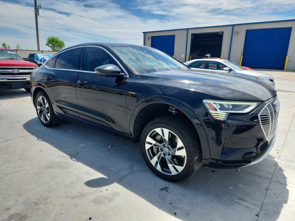 Продажа на аукционе авто 2020 Audi E-tron, vin: WA12ABGE9LB033052, номер лота: 50498046