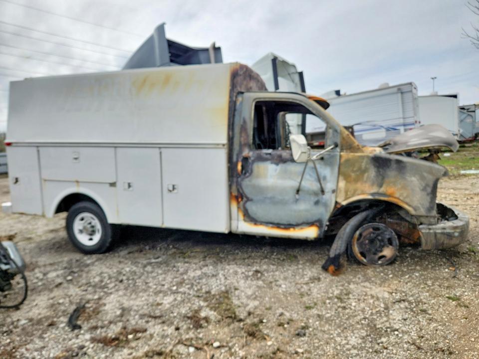 48739656 :رقم المزاد ، 1GBHG31U931174573 vin ، 2003 Chevrolet Express G3500 مزاد بيع