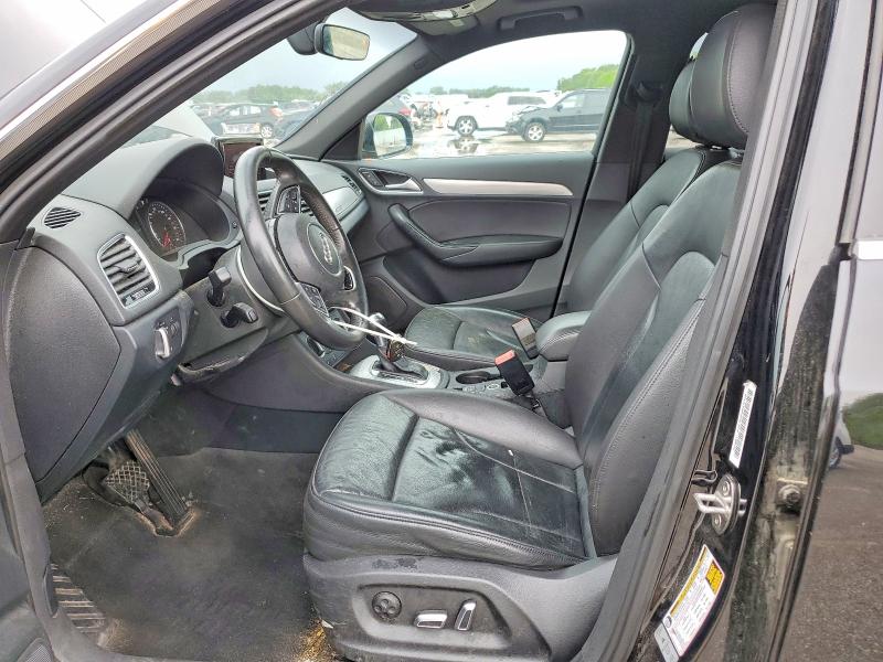 51446026 :رقم المزاد ، WA1JCCFS0HR000636 vin ، 2017 Audi Q3 مزاد بيع