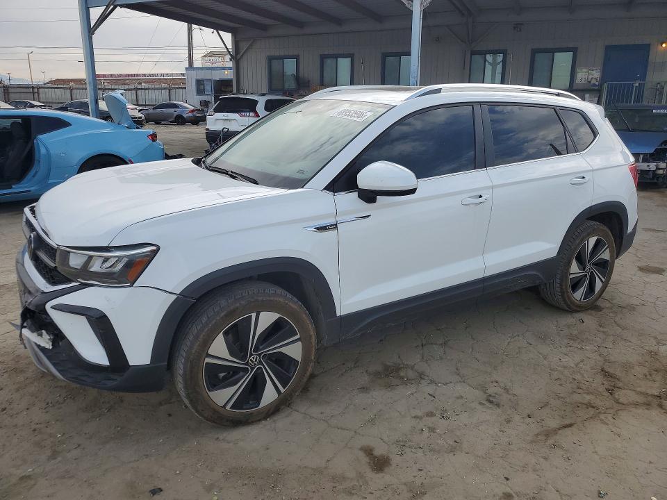 48953596 :رقم المزاد ، 3VVVX7B2XRM066365 vin ، 2024 Volkswagen Taos مزاد بيع