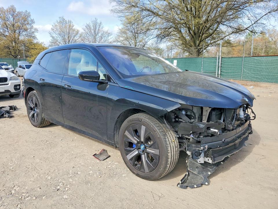 47950296 :رقم المزاد ، WB523CF0XRCR75945 vin ، 2024 Bmw Ix مزاد بيع