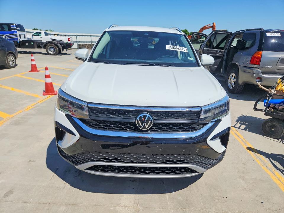 Продажа на аукционе авто 2024 Volkswagen Taos, vin: 3VVSX7B23RM051953, номер лота: 50352376