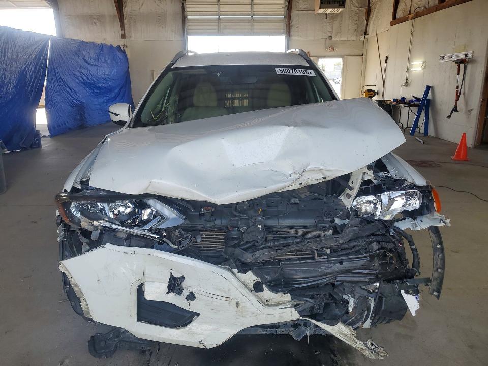 Продажа на аукционе авто 2017 Nissan Rogue, vin: JN8AT2MV6HW008629, номер лота: 50070106