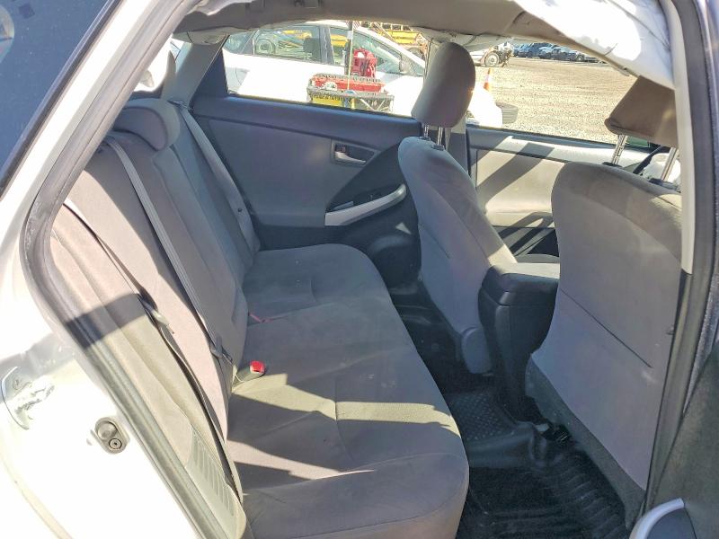 51205036 :رقم المزاد ، JTDKN3DU4F0396628 vin ، 2015 Toyota Prius مزاد بيع