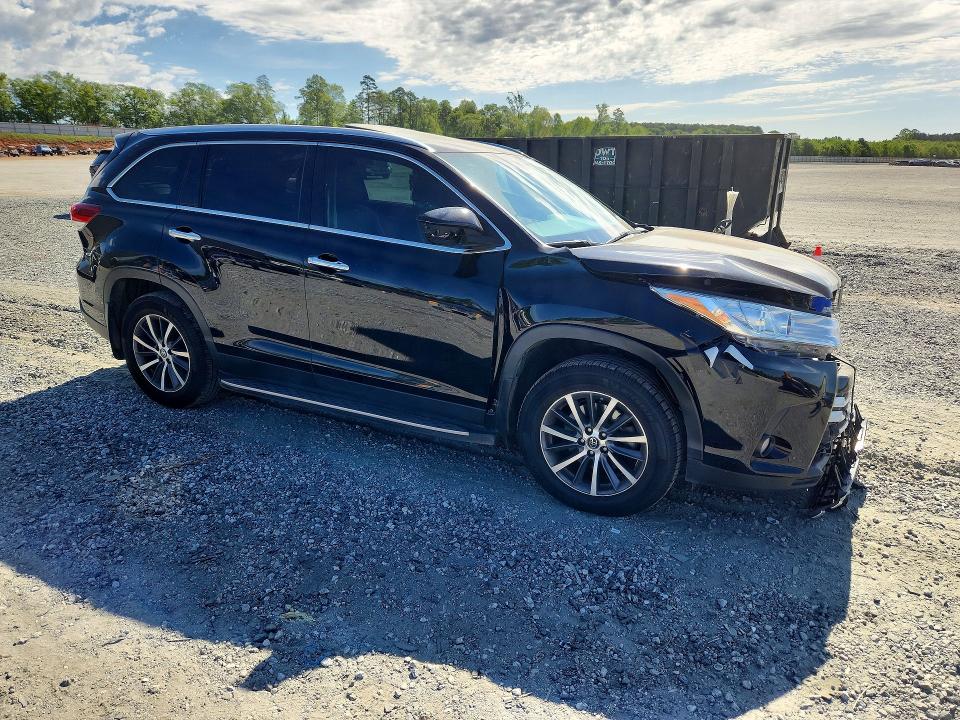 Продаж на аукціоні авто 2019 Toyota Highlander, vin: 5TDJZRFH1KS563442, номер лоту: 50402786