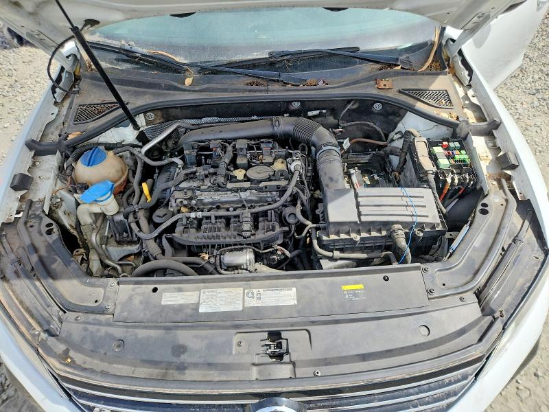 2016 Volkswagen Passat მანქანა იყიდება აუქციონზე, vin: 1VWAT7A33GC033013, აუქციონის ნომერი: 49533736
