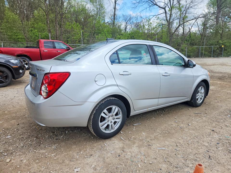 51614556 :رقم المزاد ، 1G1JC5SG5F4203351 vin ، 2015 Chevrolet Sonic مزاد بيع