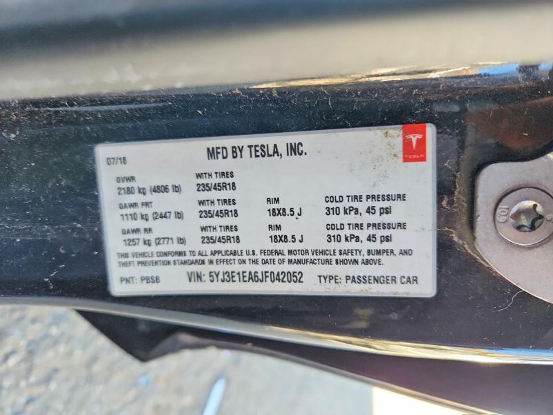 49979616 :رقم المزاد ، 5YJ3E1EA6JF042052 vin ، 2018 Tesla Model 3 مزاد بيع