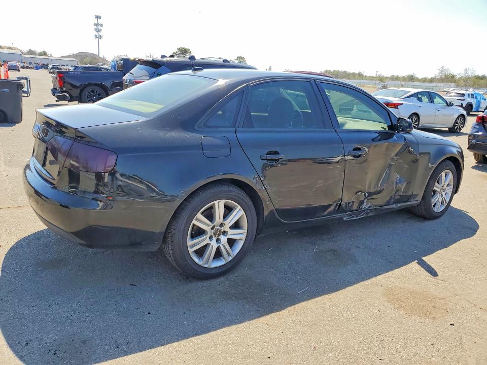 2011 Audi A4 მანქანა იყიდება აუქციონზე, vin: WAUBFAFL0BN047076, აუქციონის ნომერი: 49366356