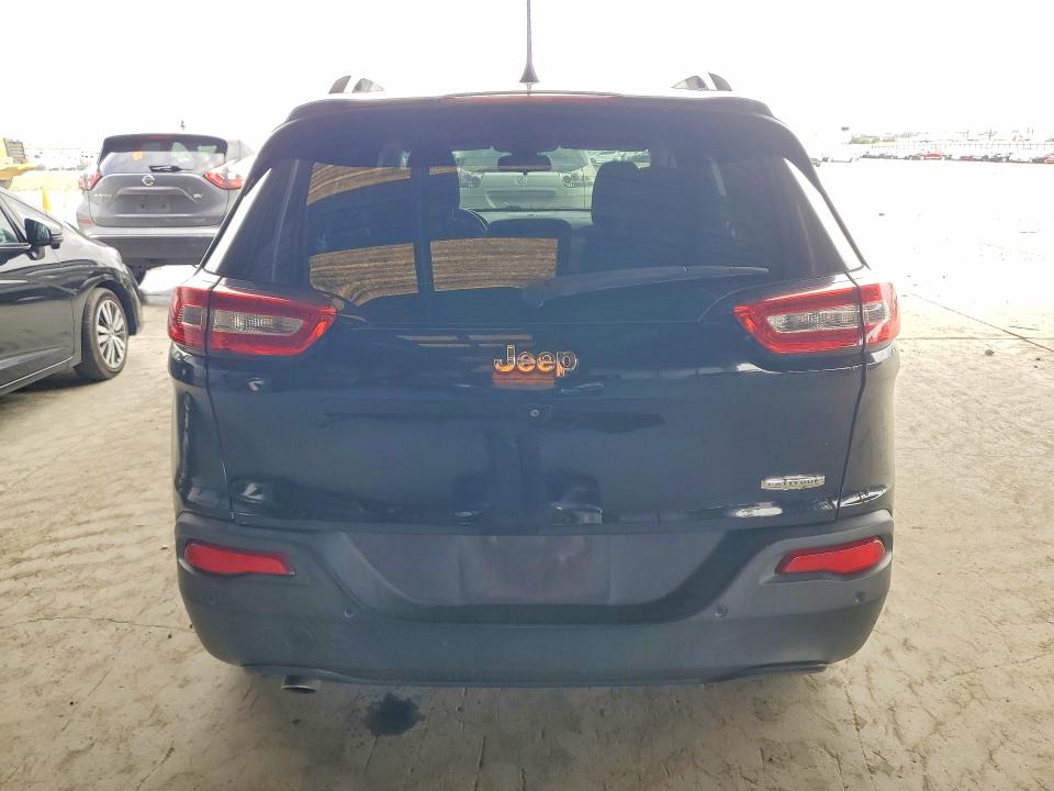 51103036 :رقم المزاد ، 1C4PJLCB4HW640988 vin ، 2017 Jeep Cherokee مزاد بيع