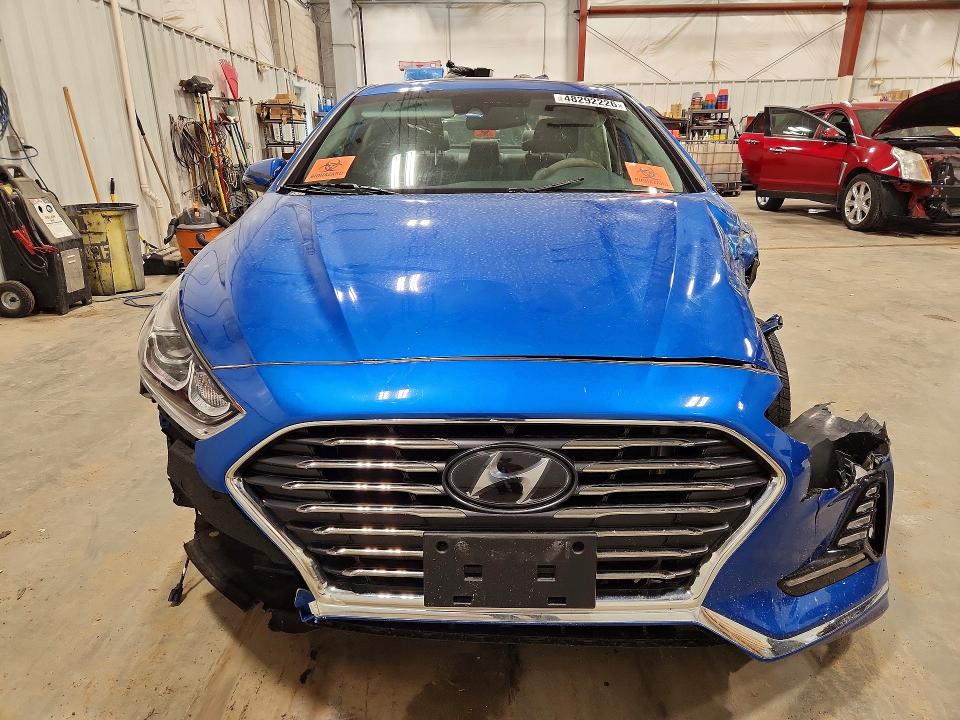 2018 Hyundai Sonata მანქანა იყიდება აუქციონზე, vin: 5NPE34AF1JH679739, აუქციონის ნომერი: 48292226