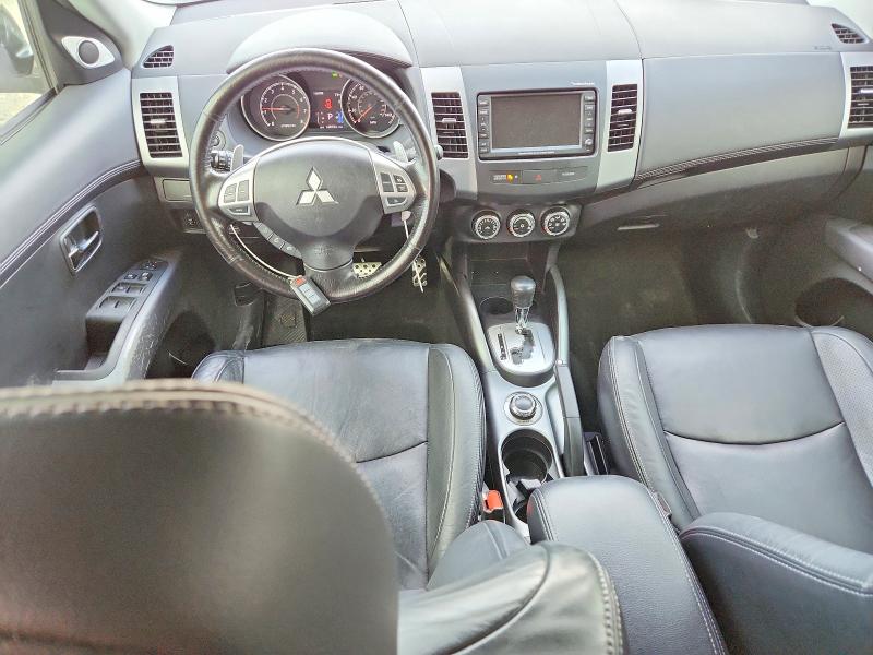 50252656 :رقم المزاد ، JA4JT5AX7BU037976 vin ، 2011 Mitsubishi Outlander مزاد بيع